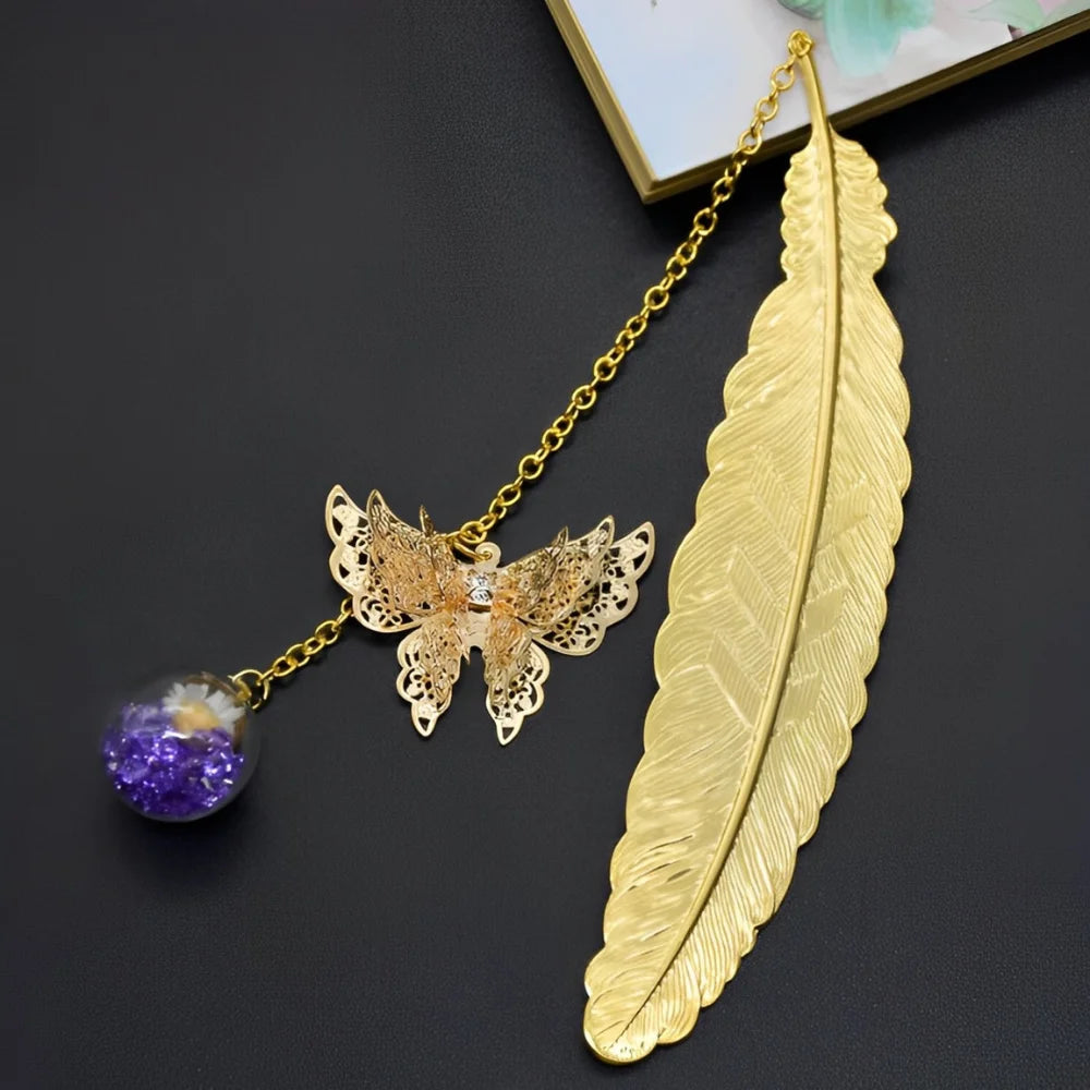 marque page plume papillon violet